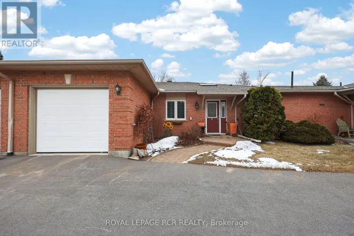 2 - 2-28 REDDINGTON DRIVE, Caledon, Ontario L7E0E4