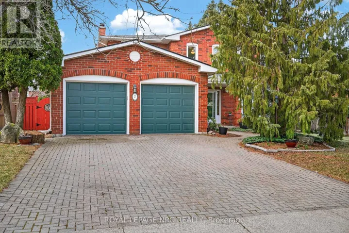 7 BARBICAN TRAIL, St. Catharines (Burleigh Hill), Ontario L2T4A1