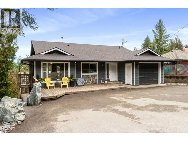 2379 Pleasant Dale Road, Blind Bay, British Columbia V0E1H1
