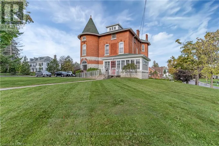 231 DUNDAS STREET W, Greater Napanee (Greater Napanee), Ontario K7R2A9