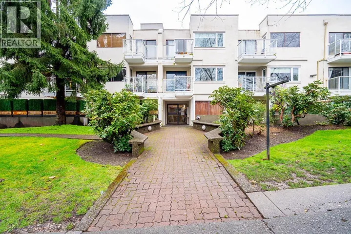 318 830 7TH AVENUE, Vancouver, British Columbia V5T4J2