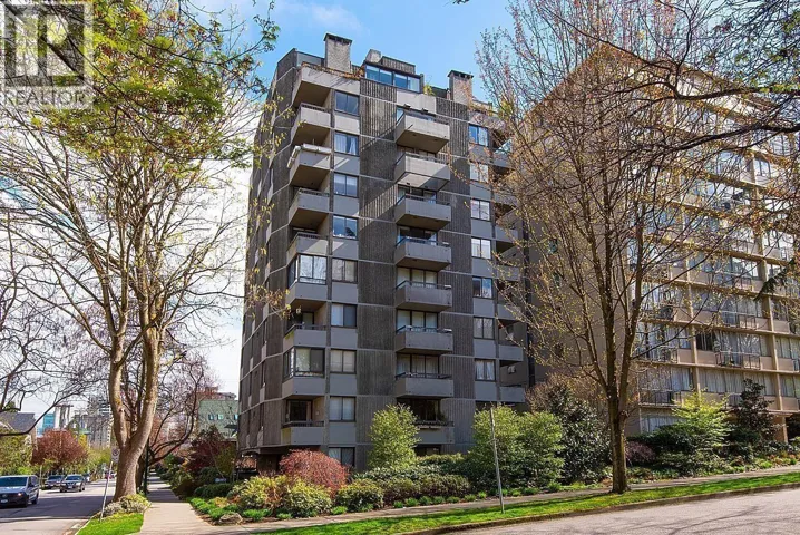 1108 NICOLA, Vancouver, British Columbia V6G2E2