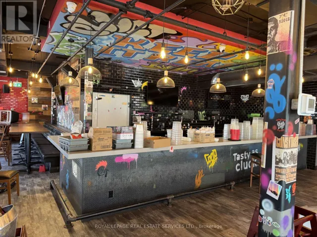 1 QUEEN STREET N, Kitchener, Ontario N2H2G7