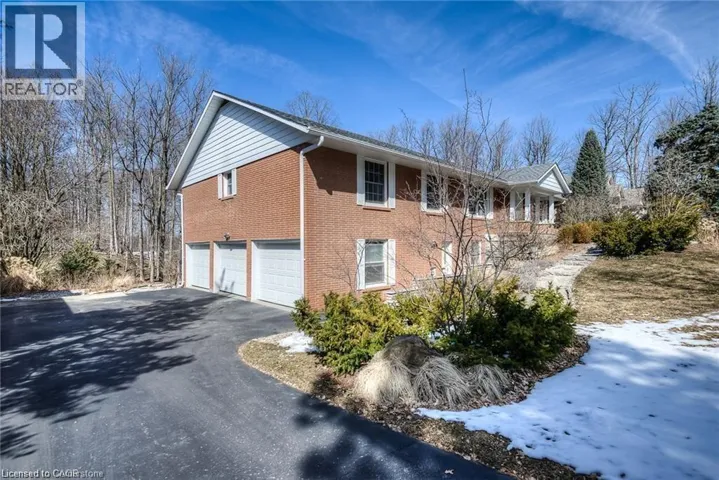 36 MAPLE HILL Drive, Kitchener, Ontario N2M2R8