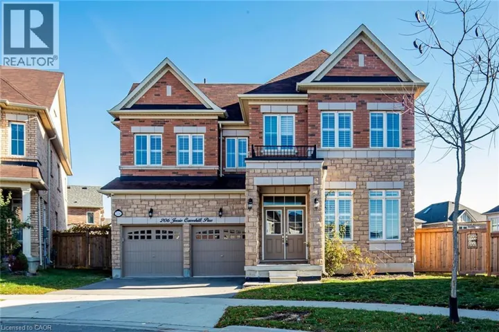 206 JESSIE CAVERHILL Passage, Oakville, Ontario L6M0Z6