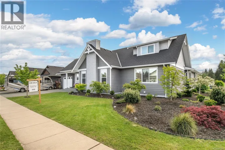 727 Sitka St, Campbell River, British Columbia V9H0E6