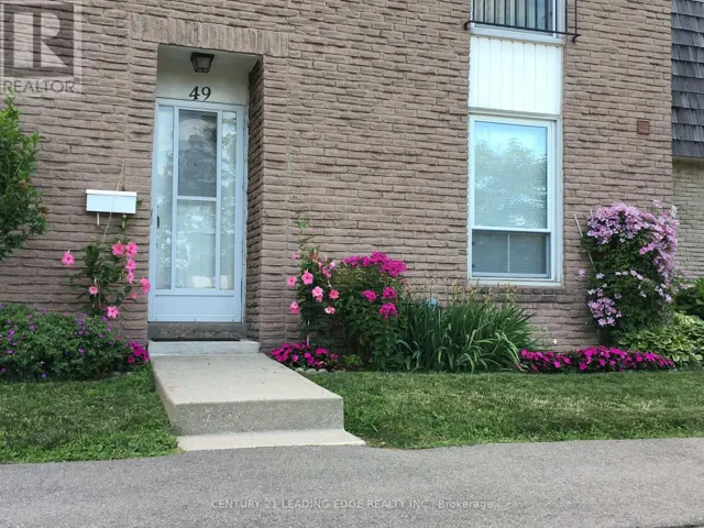 49 - 713 BURNHAMTHORPE ROAD, Toronto (Markland Wood), Ontario M9C2Z6