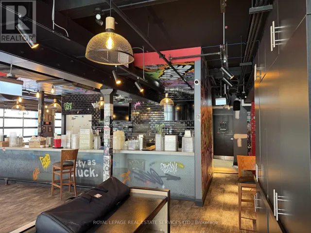 1 QUEEN STREET N, Kitchener, Ontario N2H2G7