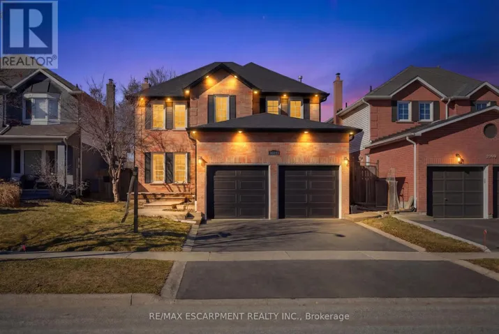 2443 NEWPORT STREET, Burlington (Headon), Ontario L7M3Y1