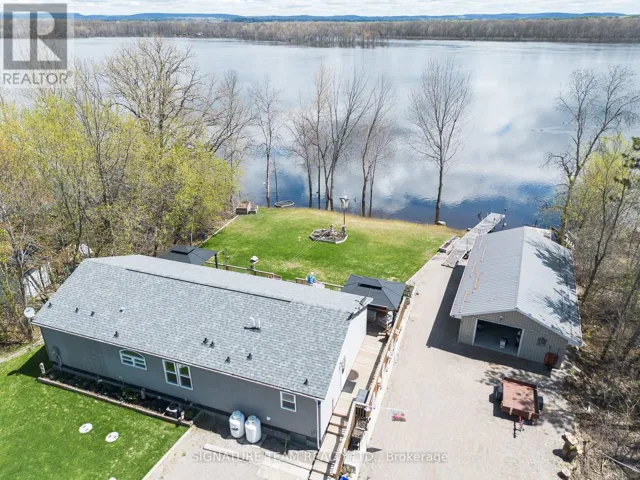428 LACROIX BAY ROAD, Whitewater Region, Ontario K0J2L0