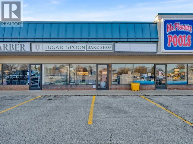 3131 FOREST GLADE, Windsor, Ontario N8R1W6