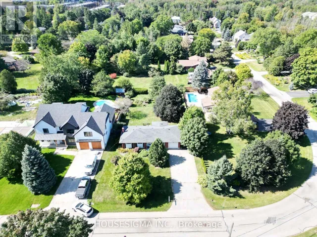 33 RIDGEWAY AVENUE, Guelph (Pineridge/Westminster Woods), Ontario N1L1G9