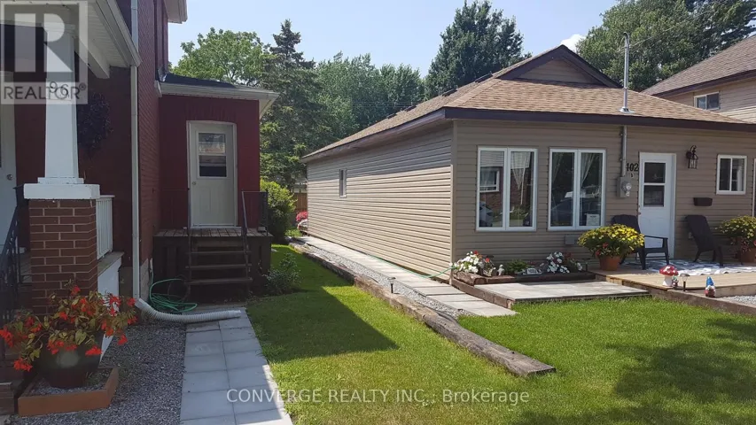 A - B - 102 ELM STREET N, Port Colborne (Sugarloaf), Ontario L3K4N4