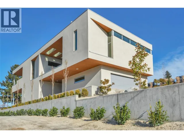 765 Westminster Avenue E, Penticton, British Columbia V2A1J2