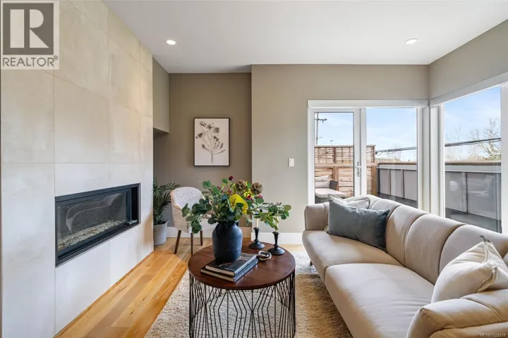 104 4343 TYNDALL Ave, Saanich, British Columbia V8N3R9