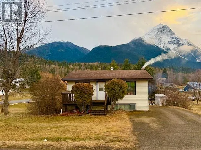 4372 12TH AVENUE, New Hazelton, British Columbia V0J2J1