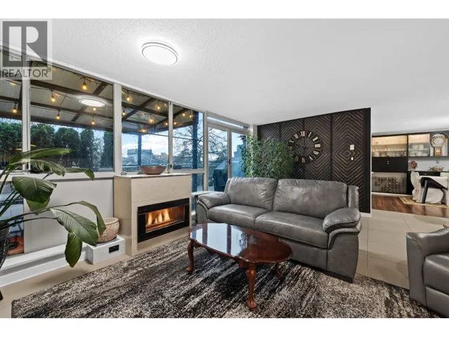 403 1159 MAIN STREET, Vancouver, British Columbia V6A4B6