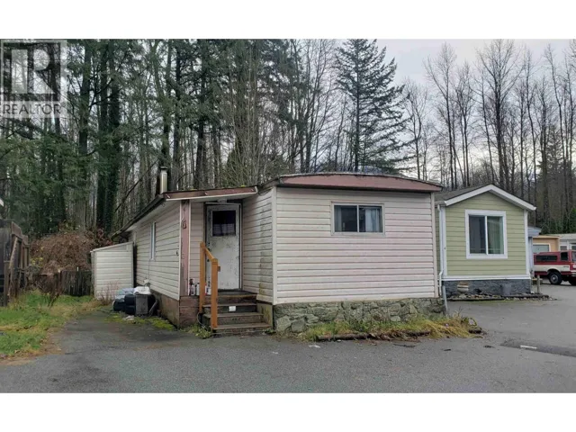 3 39884 GOVERNMENT ROAD, Squamish, British Columbia V8B0A7