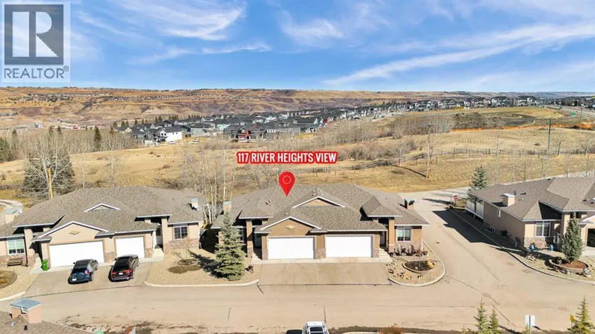 117 River Heights View, Cochrane, Alberta T4C0E6