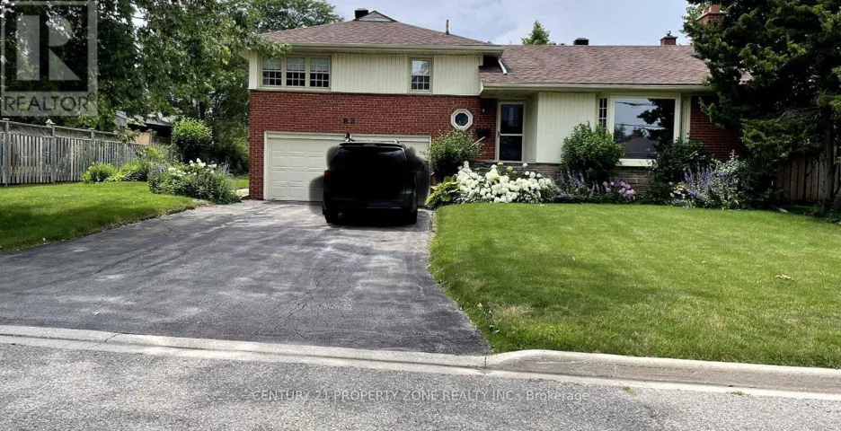 82 ROY DRIVE, Mississauga (Streetsville), Ontario L5M1A7