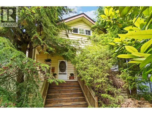 6319 SOPHIA STREET, Vancouver, British Columbia V5W2W7