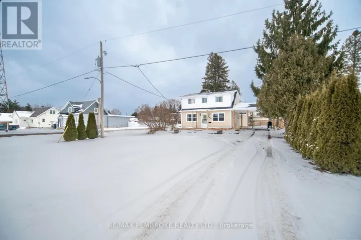 660 BRUHAM AVENUE, Laurentian Valley, Ontario K8A5A1