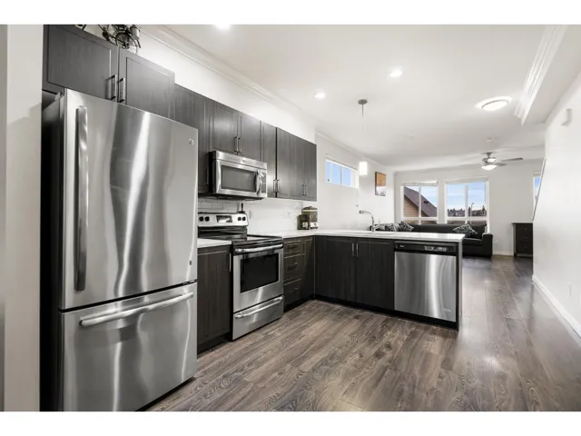 96 14555 68 AVENUE, Surrey, British Columbia V3S2A8