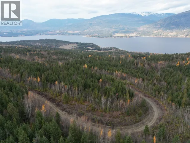 5055 Ridge Road, Eagle Bay, British Columbia V0E1T0