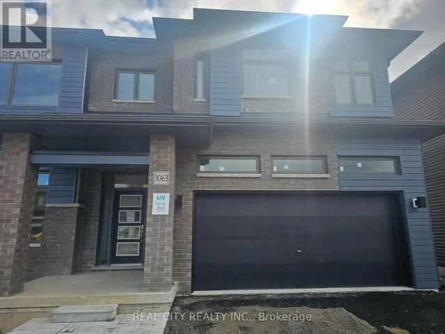3063 SANDY ACRES AVENUE, Severn (West Shore), Ontario L3V6H3