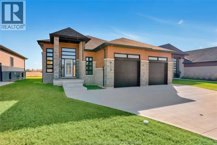 112 HAZEL CRES, Kingsville, Ontario N9Y0A9