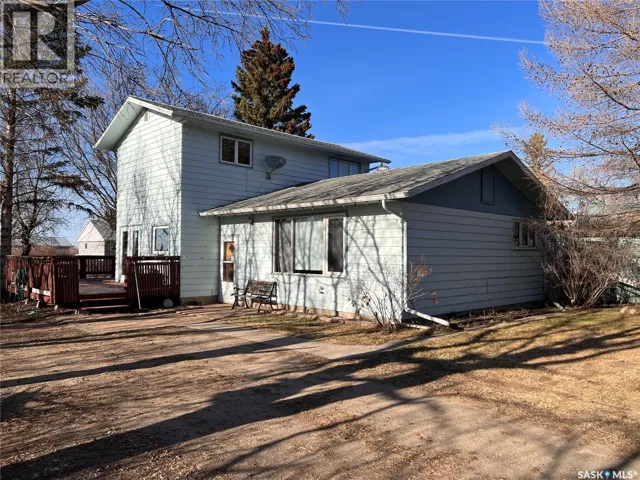 609 B AVENUE W, Wynyard, Saskatchewan S0A4T0