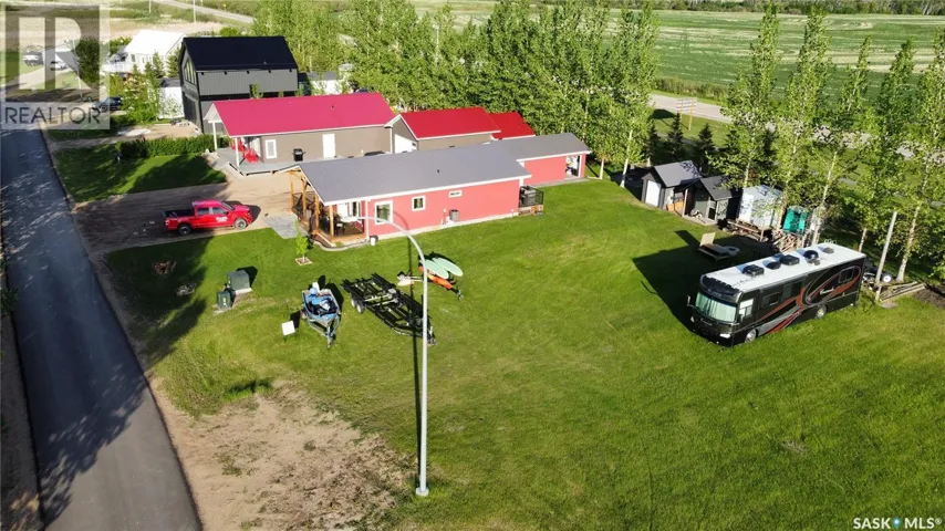 5 Louise CRESCENT, Katepwa Beach, Saskatchewan S0G2K0