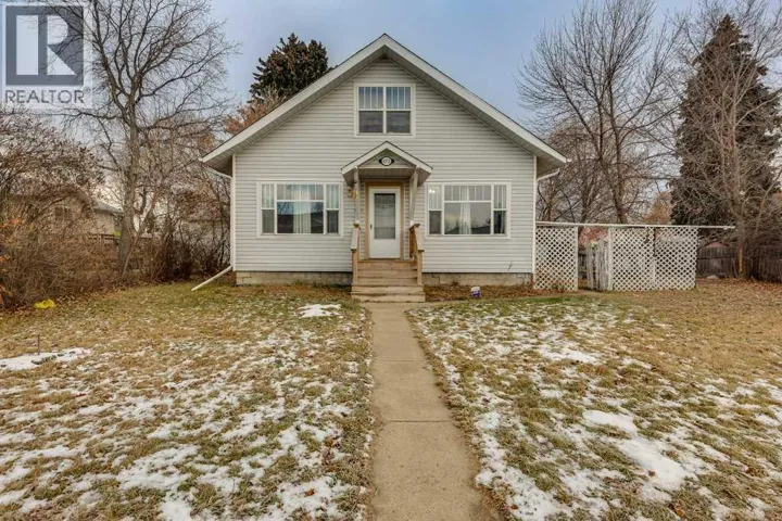 4915 44 Street, Innisfail, Alberta T4G1M7