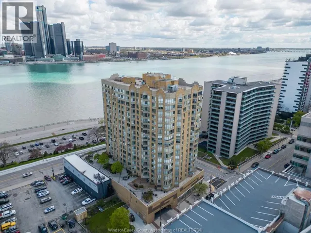 75 Riverside DRIVE East Unit# 1705, Windsor, Ontario N9A7C4