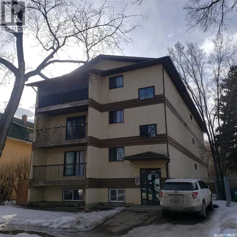 219 N AVENUE S, Saskatoon, Saskatchewan S7M2N1