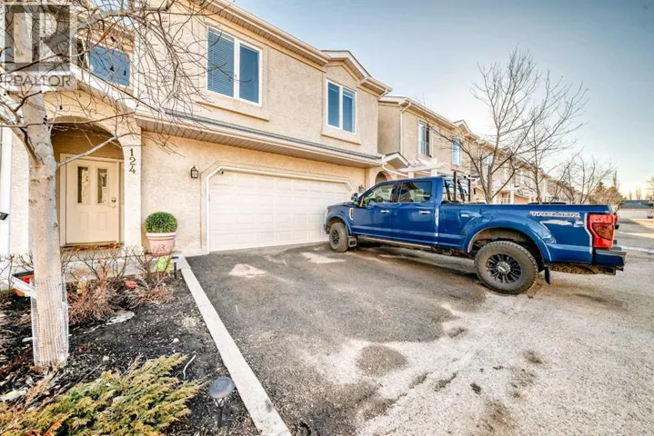 124 Sunlake Gardens SE, Calgary, Alberta T2x3g4