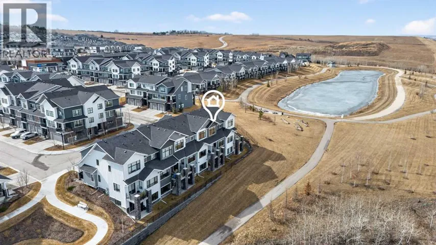 116 Crestridge Common SW, Calgary, Alberta T3B6J5