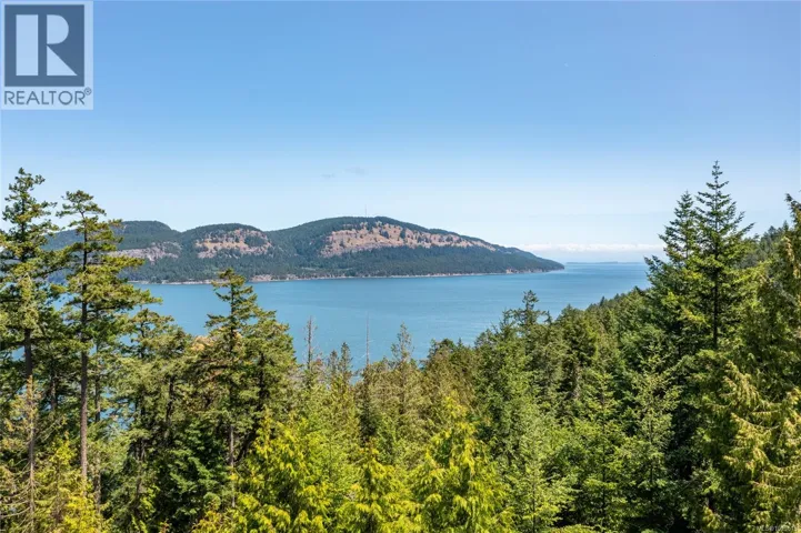 9825 Canal Rd, Pender Island, British Columbia V0N2M3