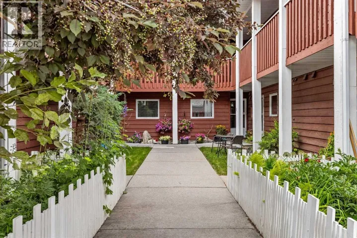 3, 717 7th Street E, Canmore, Alberta T1W2C3