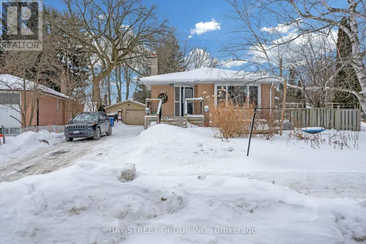 7 KEMANO ROAD, Aurora (Aurora Heights), Ontario L4G2X9