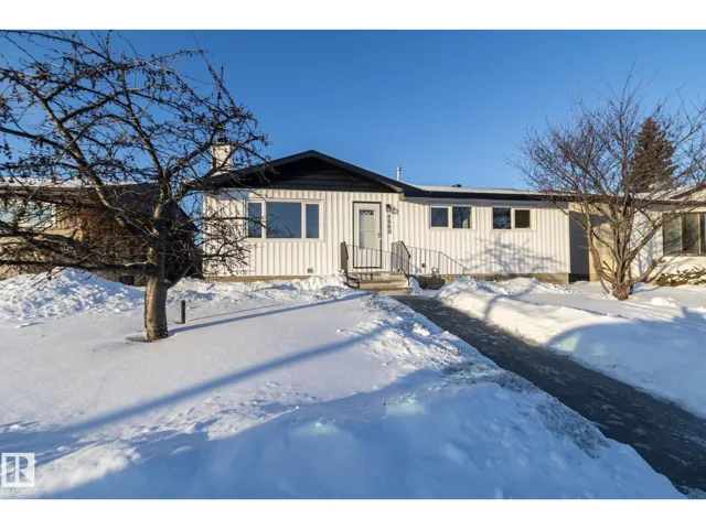 8008 159 ST NW, Edmonton, Alberta T5R2E4