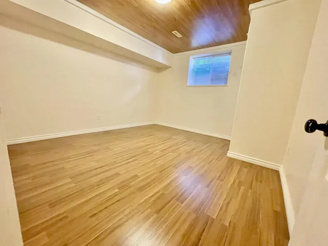 basement 198xx 69A AVENUE, Langley, British Columbia V2A3A9