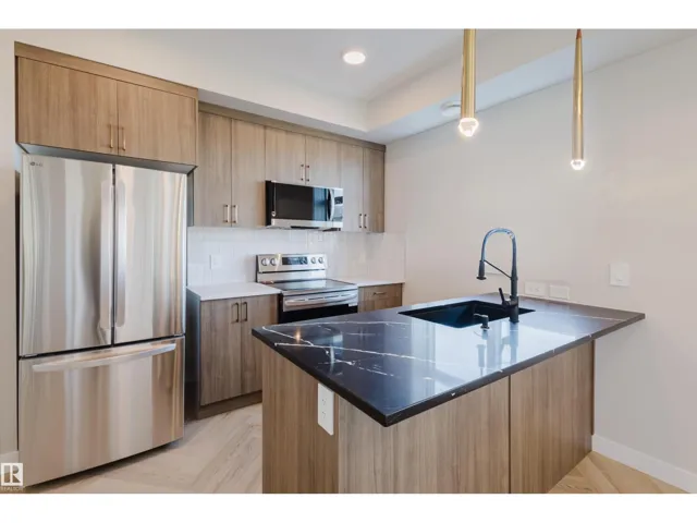 #42 16231 19 AV SW, Edmonton, Alberta T6W5C6