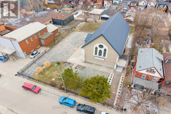 50 EARL STREET, Hamilton (Gibson), Ontario L8L6L2