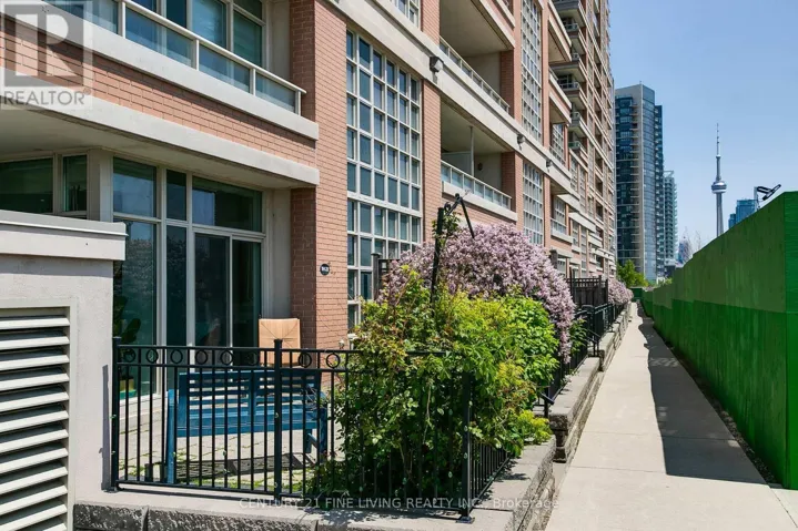 TH22 - 6 PIRANDELLO STREET, Toronto (Waterfront Communities), Ontario M6K0B1