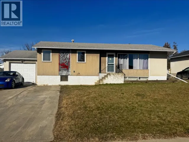 604 7 Avenue, Fox Creek, Alberta T0H1P0