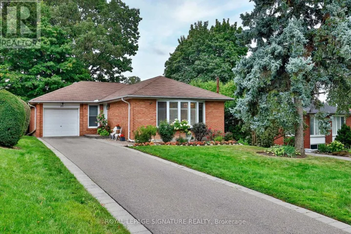 25 FENELON DRIVE, Toronto (Parkwoods-Donalda), Ontario M3A3K2