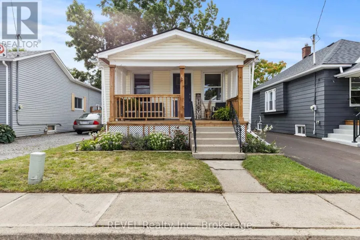 45 MCGHIE STREET, St. Catharines (Downtown), Ontario L2R5A9