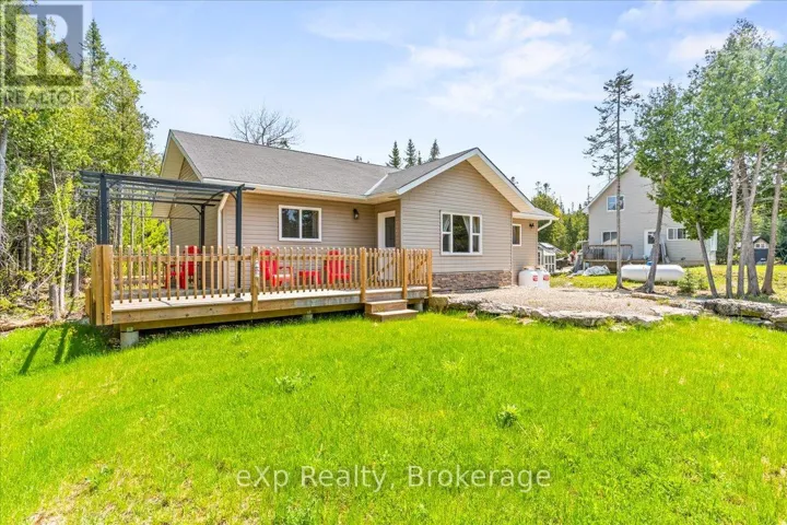 19 MURRAY AVENUE, Northern Bruce Peninsula, Ontario N0H1W0