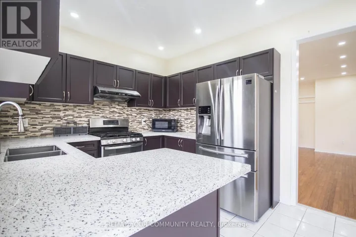 15 VOYSEY WAY, Markham (Cedarwood), Ontario L3S0B4